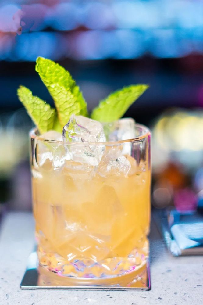 Party House Bar & Lounge