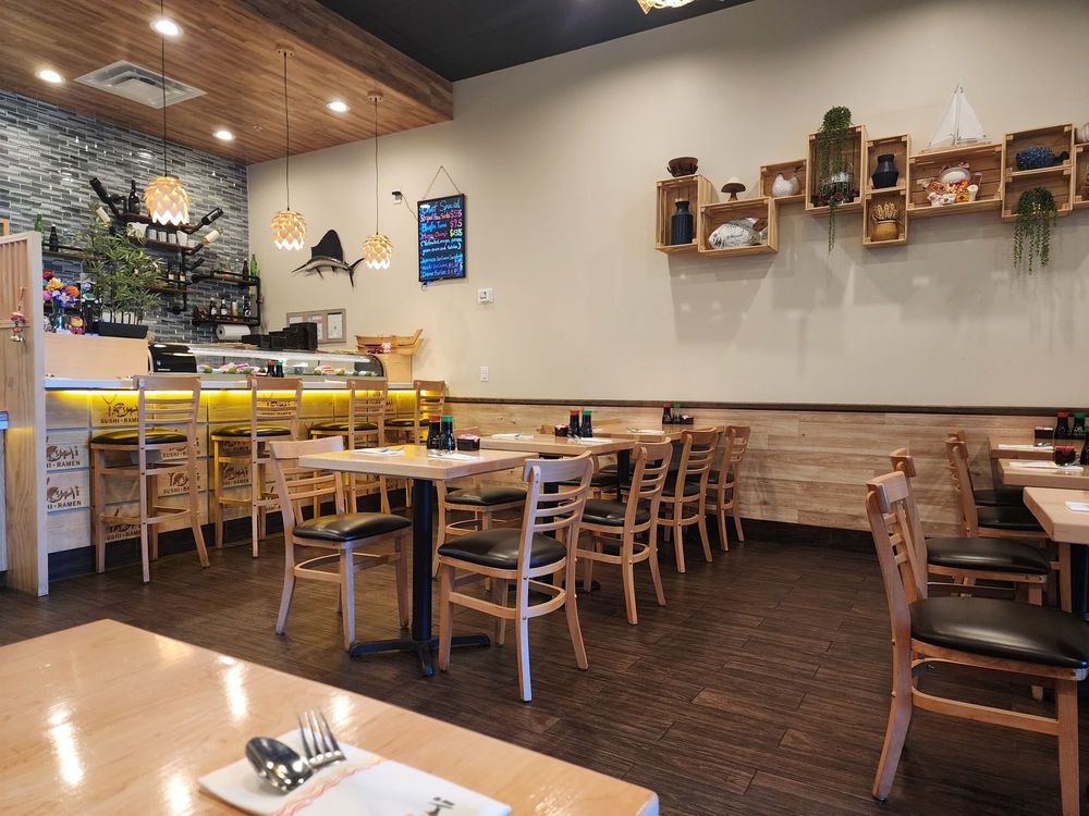Yoshi Sushi Ramen