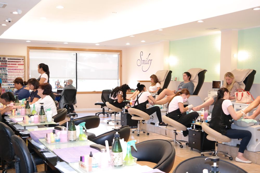 Smiley Nails & Spa 32 Photos & 83 Reviews Nail Salons 7700 W