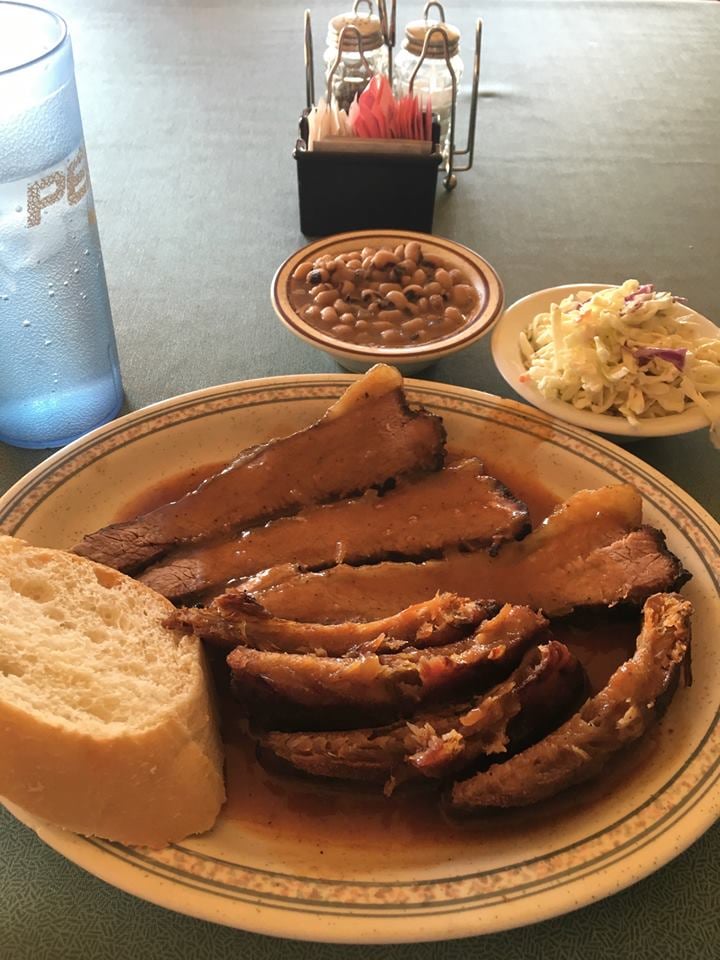 Willie G Bbq Barbeque 1123 W 13th St, Pueblo, CO Restaurant