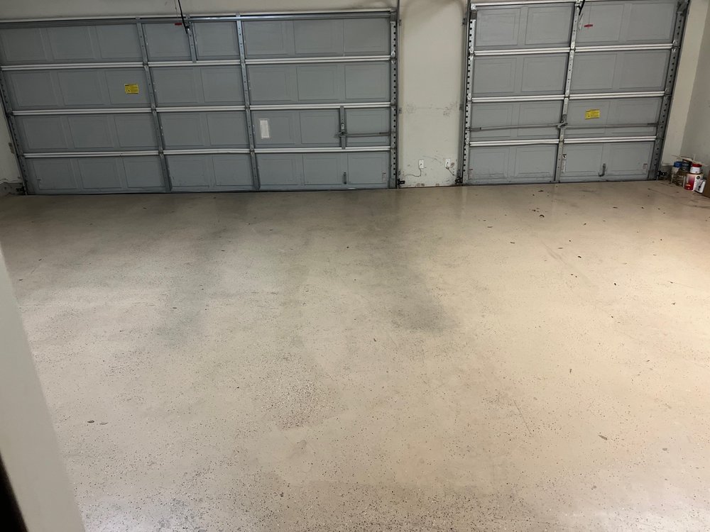 image of business FLORES FLOORING