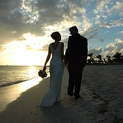 A Simple Wedding In Key West Planning 1125 Angela St Photo Of A Simple Wedding In Key West Fl United States