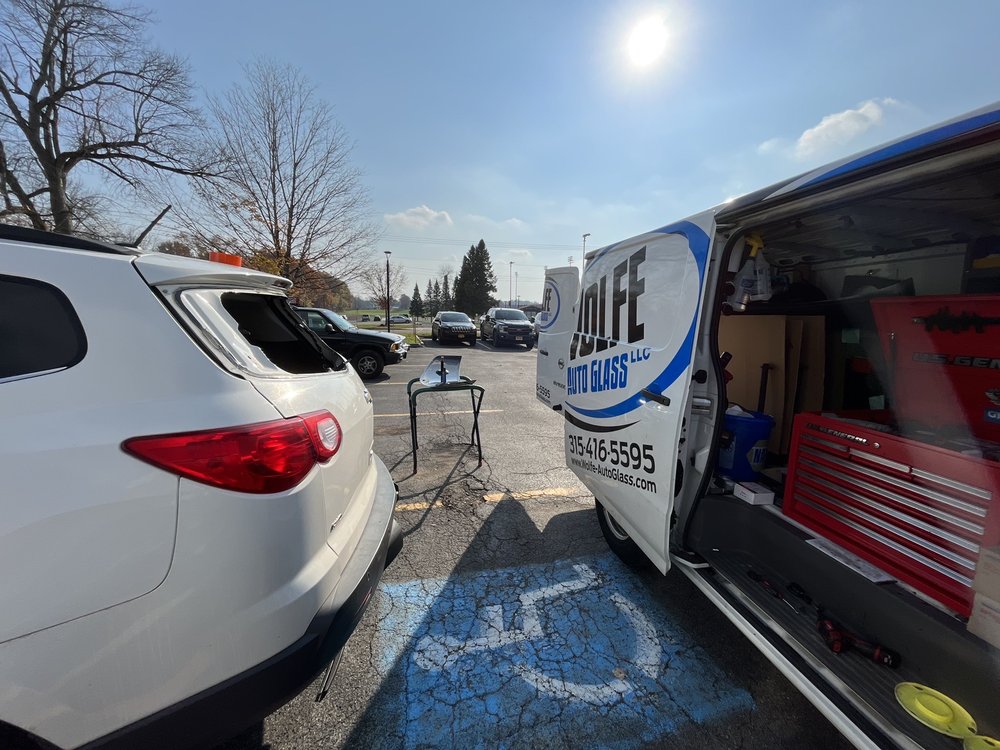 Wolfe Auto Glass