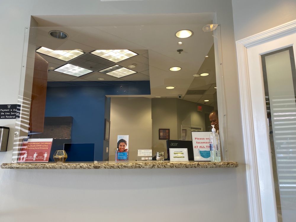 image of business Anillo Dental Center