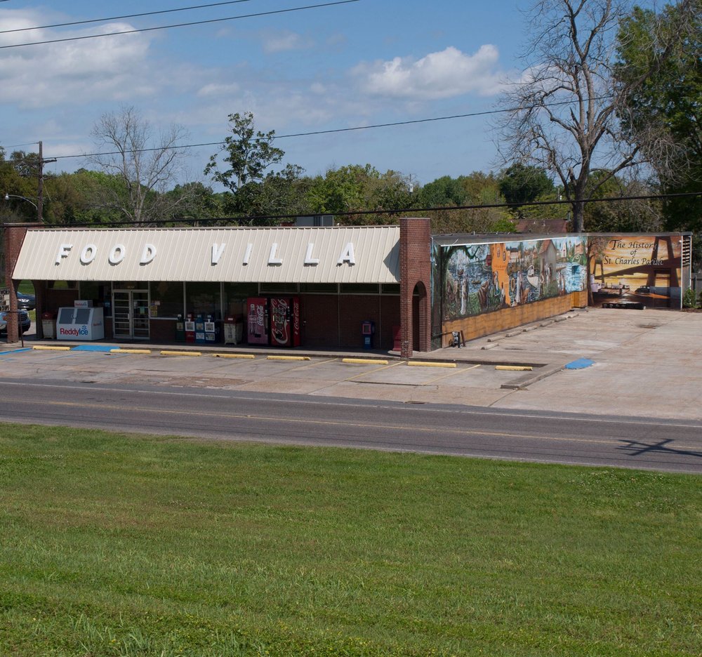 River Road Market Delis 13572 River Rd, Destrehan, LA Restaurant