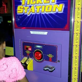 gameworks 54 photos 23 reviews arcades 1401 greenbrier pkwy game works chesapeake va