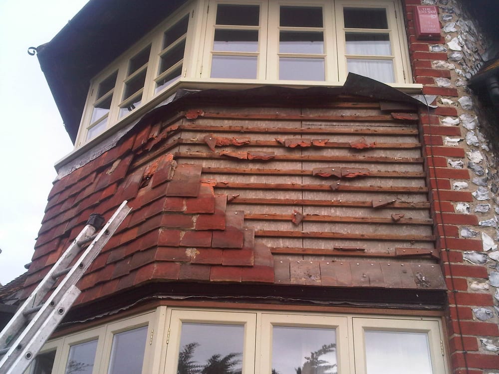 Tiled Bay Window During Removal Of Old Tiles And Leadwork Yelp Photo Of Ben Hockey Roofing Chalvington East Sus United Kingdom Tiled Bay