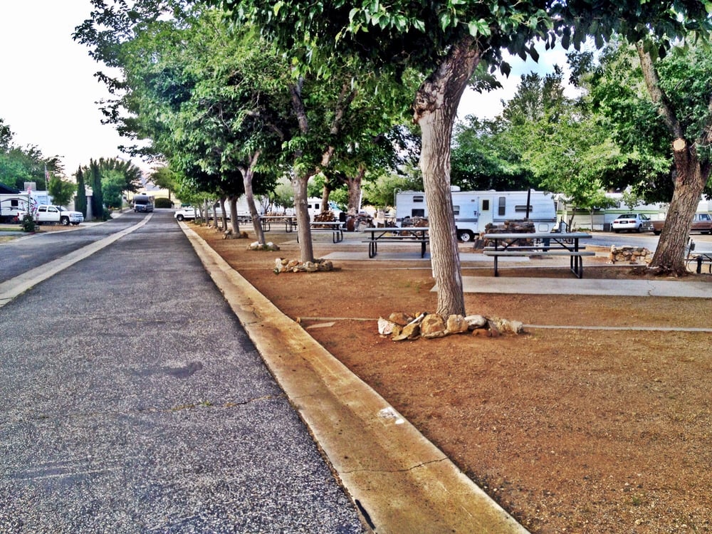 Lake Isabella Rv Resort RV Parks 11936 Hwy 178, Lake Isabella, CA