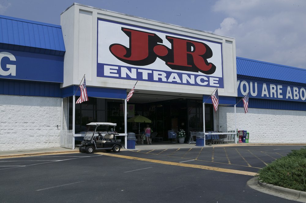 JR Cigar Burlington 26 Photos & 46 Reviews Tobacco Shops 2589