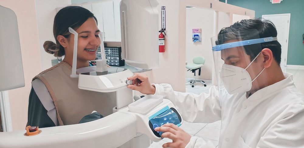 image of business Hispano Dental Care Selma