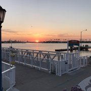 The Boathouse On Bay 864 Photos 979 Reviews Steakhouses Photo Of The Boathouse On Bay Long Beach Ca United States