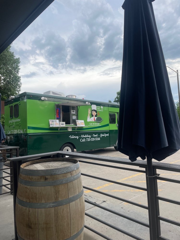 Pong Thai Cuisine, Mead Roadtrippers