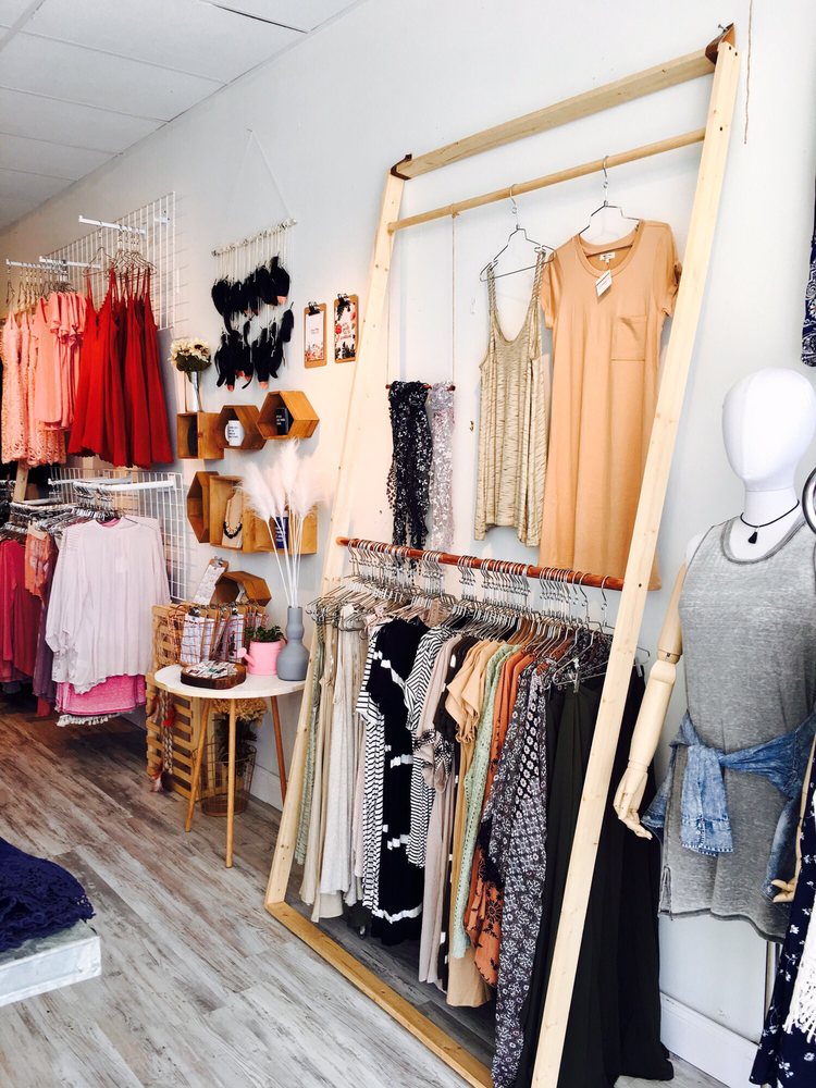 The Copper Closet 26 Photos Women S Clothing 815 Lomax St The Copper