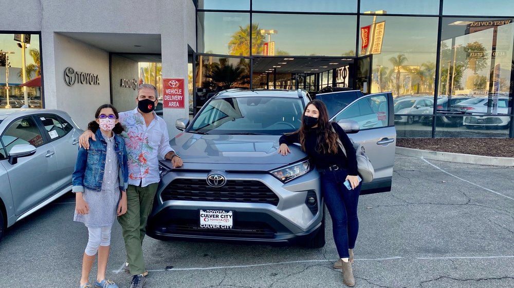 Envision Toyota of West Covina