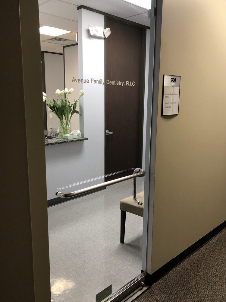 image of business Avenue Family Dentistry
