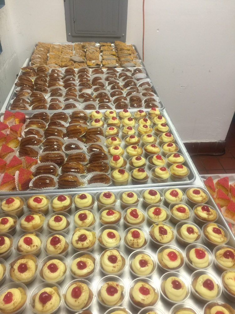 Rico Pan Bakery Salvadoreno 14 Photos & 31 Reviews Bakeries 3717