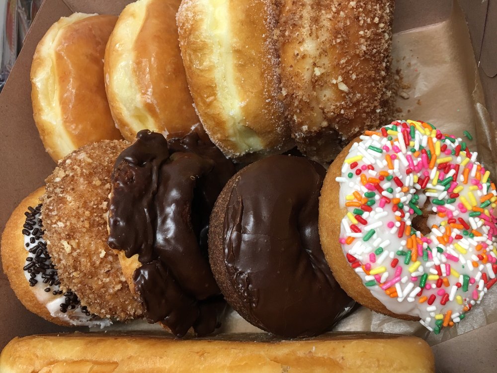 Donut Plus 16 Photos & 25 Reviews Donuts 8242 Tampa Ave, Reseda