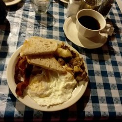 Edinburg Mill Restaurant 17 Reviews American New 214 S Main Photo Of Edinburg Mill Restaurant Va United States Eggs Bacon