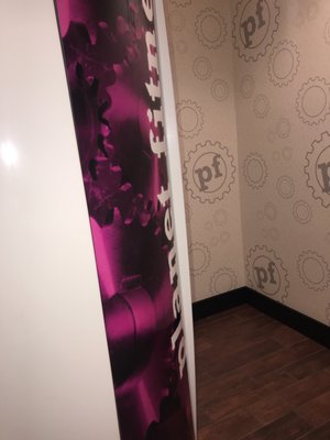Planet Fitness 10950 Sherman Way Burbank Ca Health Clubs Gyms Reviews