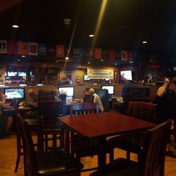 Velocity Wings 14 Photos 81 Reviews En 1020 E Photo Of Velocity Wings Purcellville Va United States