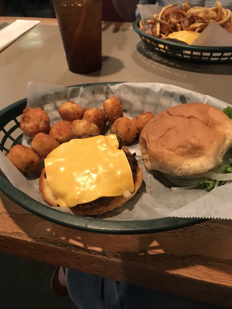 Everybodys American (Traditional) 534 Main St, Mound City, KS