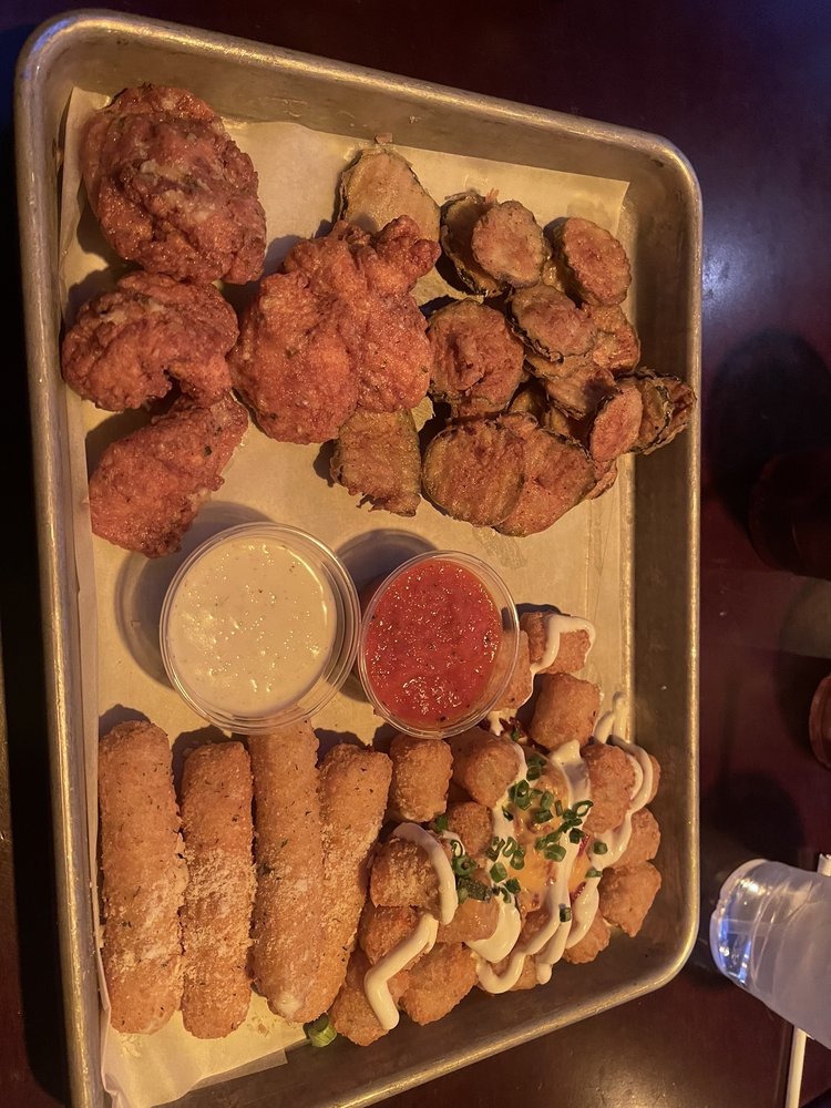 Tilted Kilt Pub & Eatery