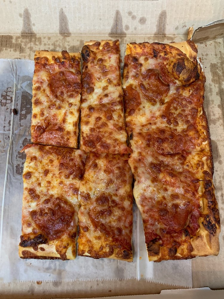 Deroma's Pizzeria