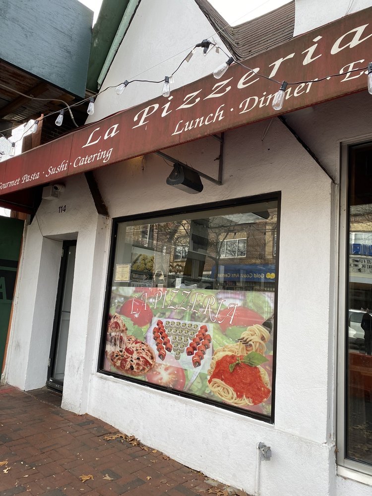 La Pizzeria