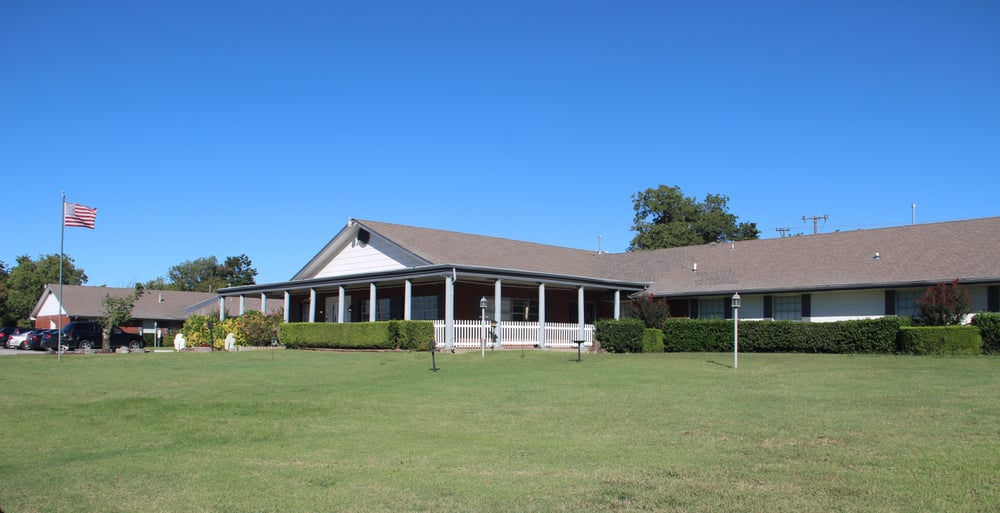 Sherwood Manor Nursing Home Retirement Homes 2416 W 51st St