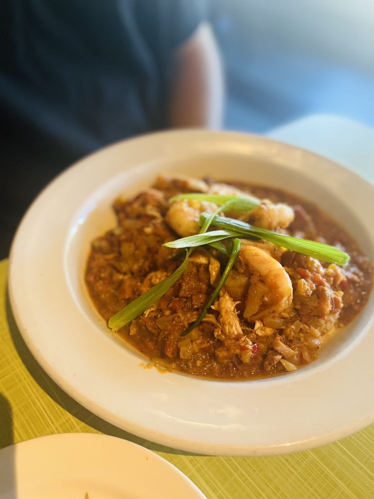 Lucille's Smokehouse Bar-B-Que