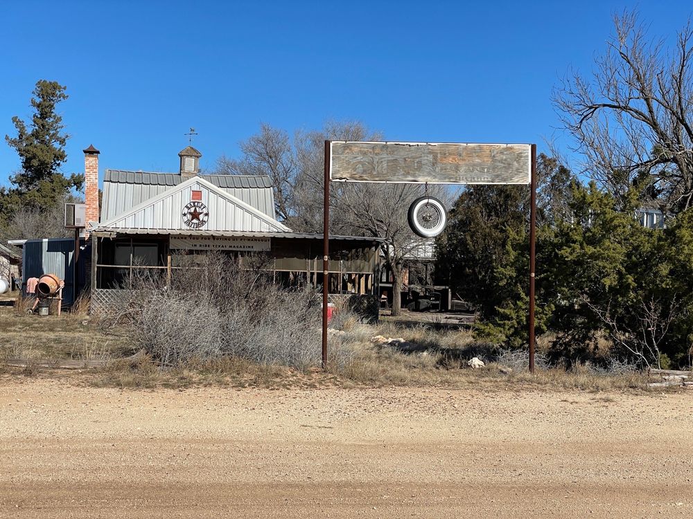 Rolling Thunder Bar&Grill