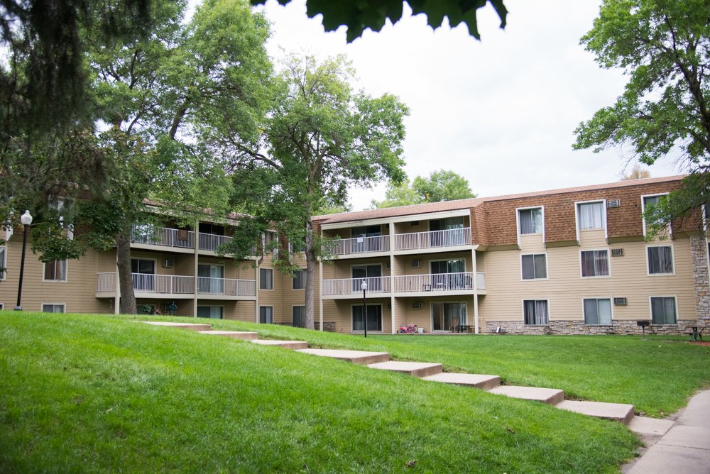 The Pines of Burnsville Apartments Contact Agent Apartments 1024