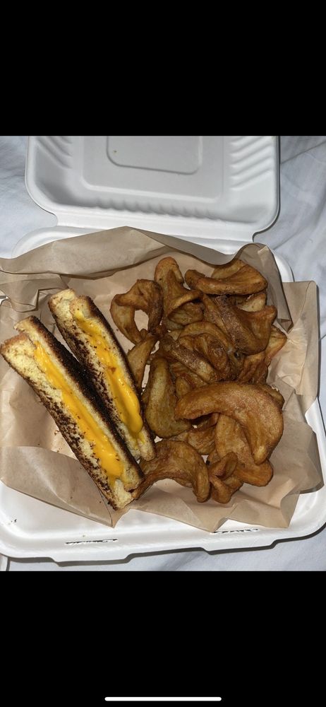 '88 Oaks Carolina Kitchen and Bar