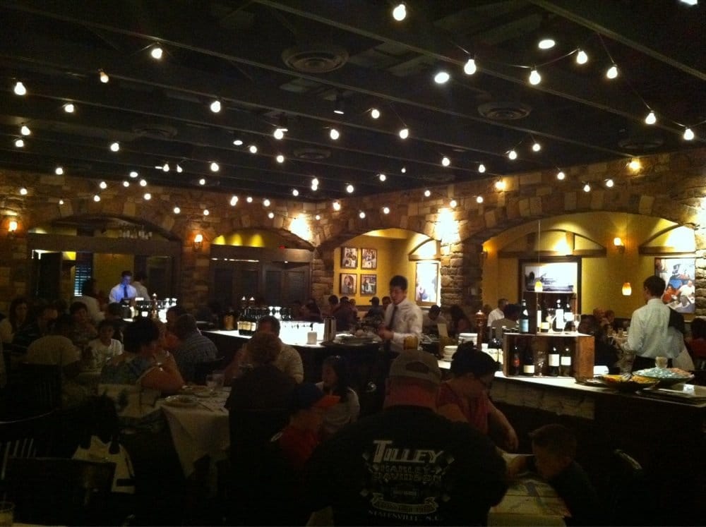 Macaroni Grill CLOSED Italian 6300 N Fwy, Far North, Fort Worth