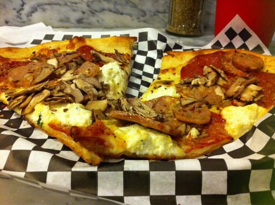 Secret Pizza 4129 Photos 4741 Reviews Pizza 3708 Las