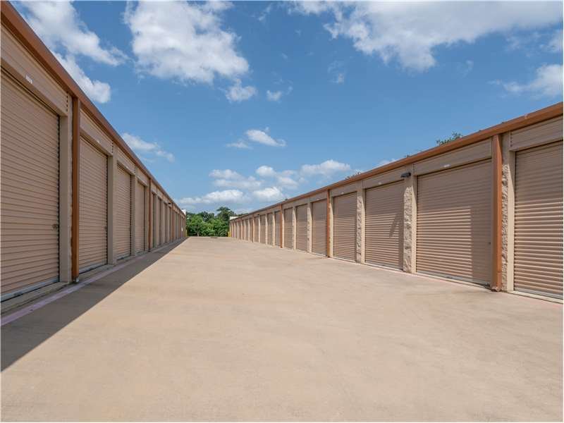 Extra Space Storage