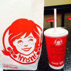 wendys 36 photos 48 reviews burgers 938 8th ave midtown wendy s family size chili