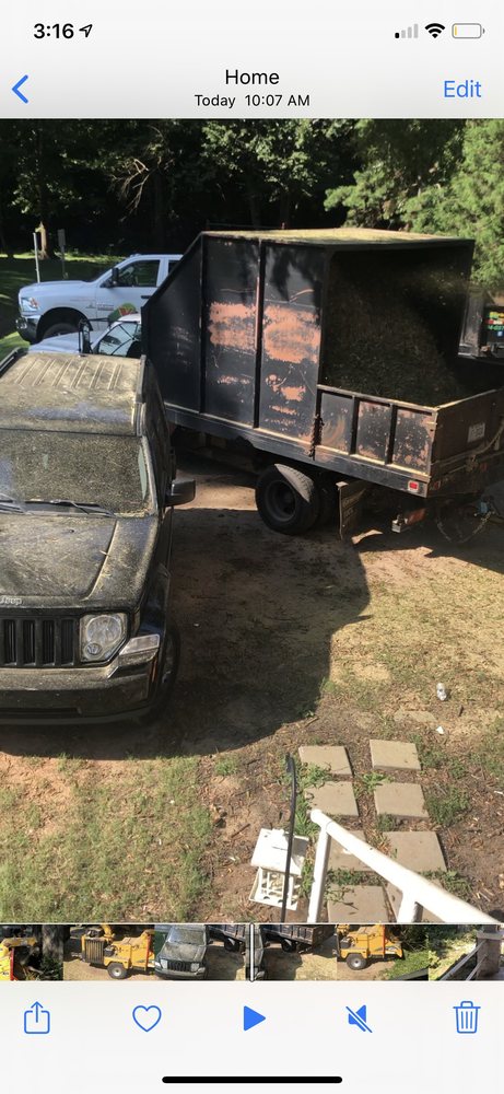 Yarbrough Johnny Tree & Yard Service