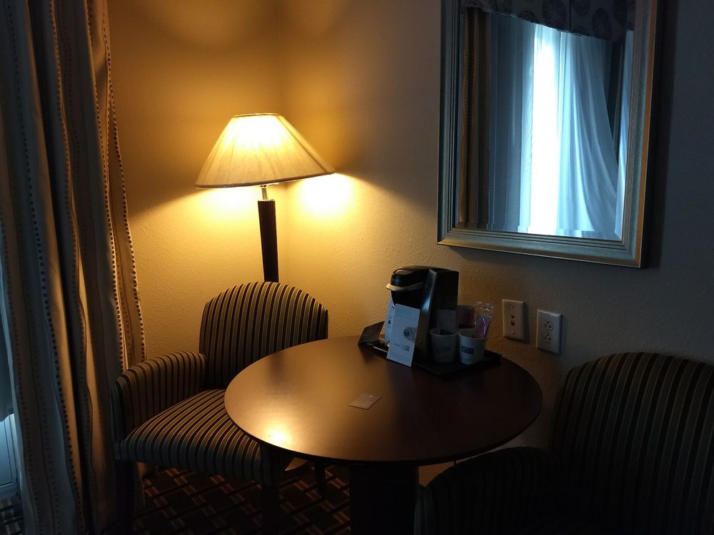 Holiday Inn Express Pembroke