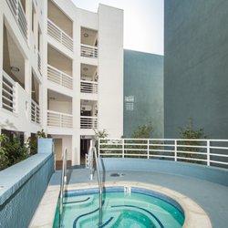 Museum Terrace 44 Photos 33 Reviews Apartments 600 S Curson Photo Of Museum Terrace Los Angeles Ca United States