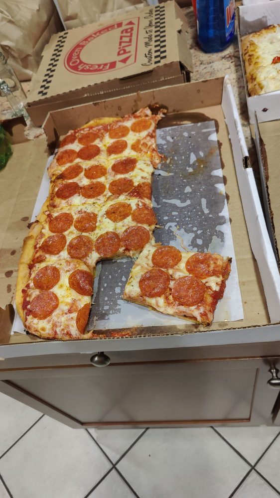 Senape's Tavern Pitza