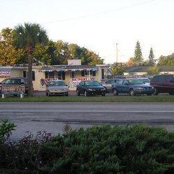 U Haul Neighborhood Dealer Closed Truck Rental 4131 Grand