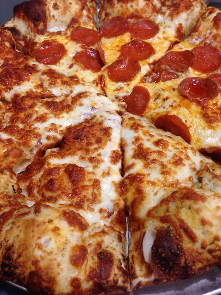Large Italiano Pizza With Half Pepperoni Cheese 12 99 Yelp Photo Of Round Table Pizza Santa Maria Ca United States Large Italiano