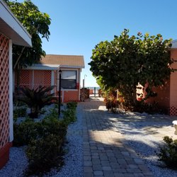 Starfish Cottages 24 Photos Hotels 13642 Gulf Blvd Madeira Photo Of Starfish Cottages Madeira Beach Fl United States