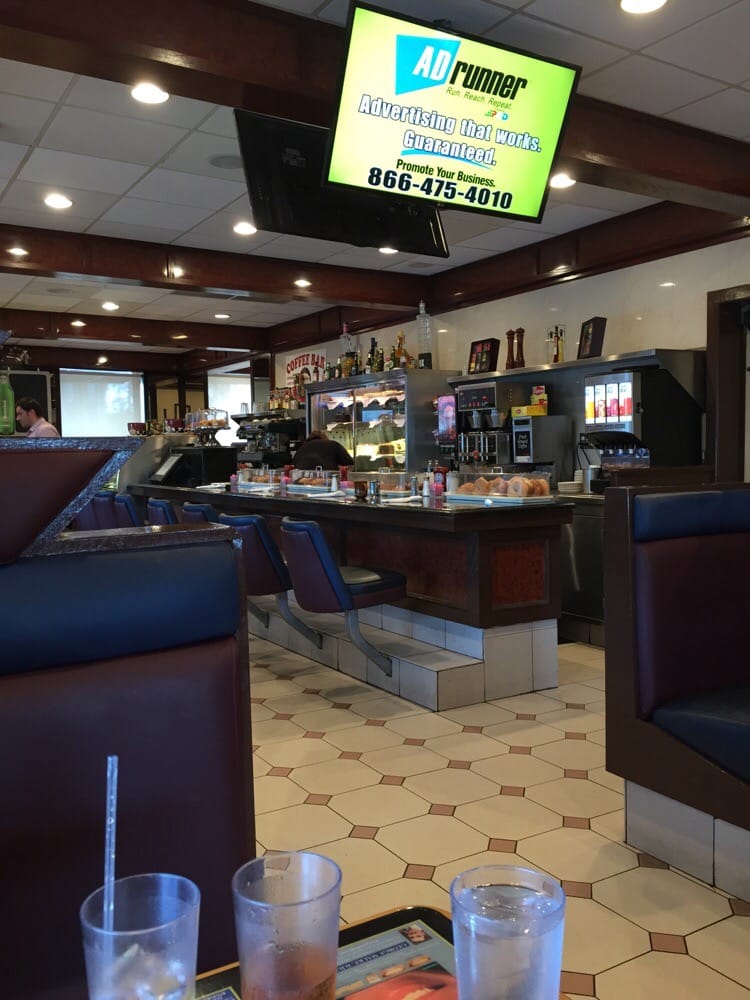 The Parkway Diner 26 Photos & 43 Reviews Diners 260 Rte 46 E Blvd