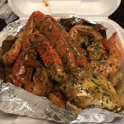 Mr3s Crabpot Seafood Takeout 103 Photos 67 Reviews Photo Of Mr3s Crabpot Seafood Takeout Charlotte Nc United States