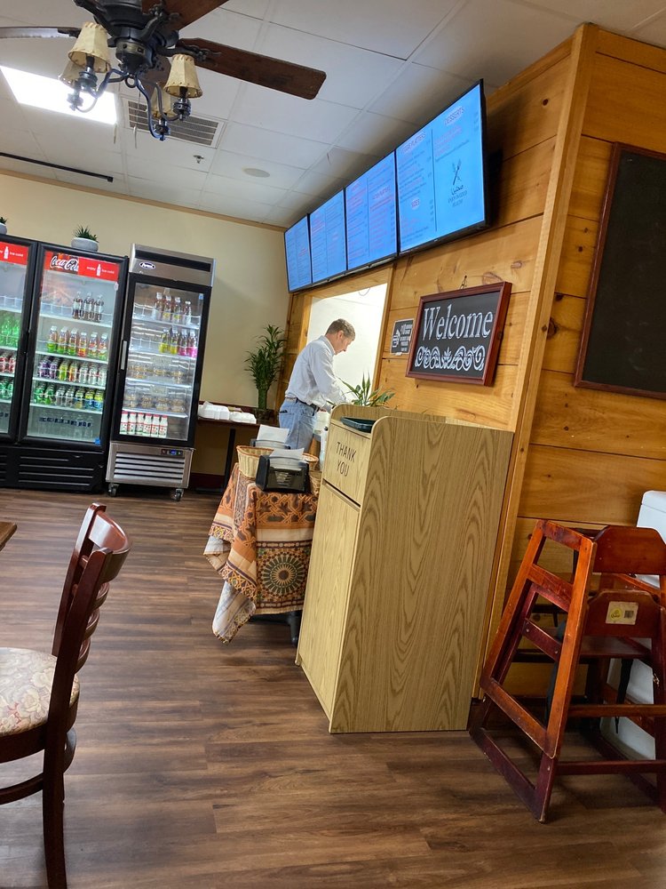 Damas Mediterranean Grill
