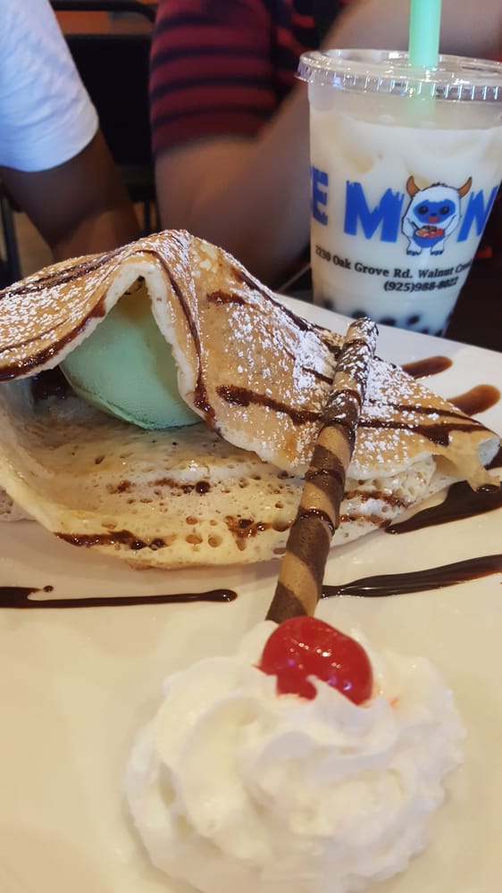 Green tea with red bean crepe and milk tea with boba - Yelp