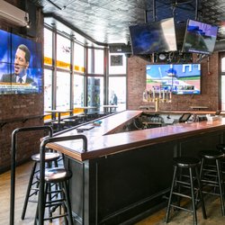 Grove Corner Bar At Square 88 Photos 107 Reviews Sports Photo Of Grove Corner Bar At Square Jersey City Nj United States
