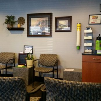 Way Scarff Ford Auburn 19 Photos 73 Reviews Auto Repair 501 Photo Of Way Scarff Ford Auburn Wa United States Waiting Area